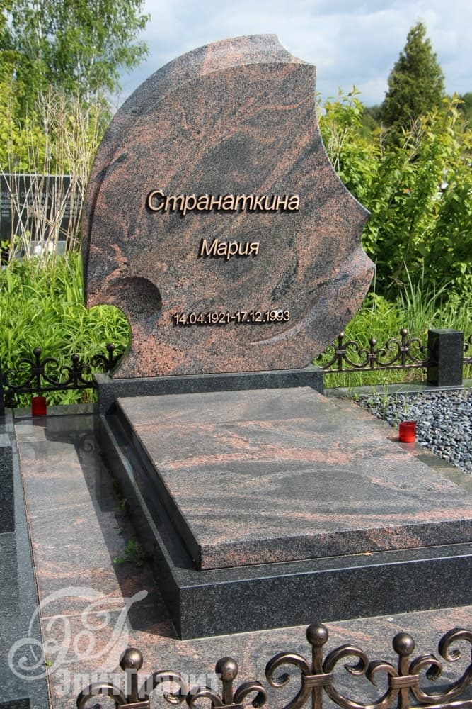 Памятники из финского гранита Aurora